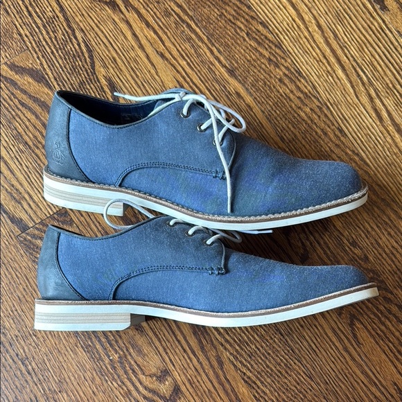 Original Penguin Men’s 9 Blue and Cream Oxfords - Picture 5 of 7